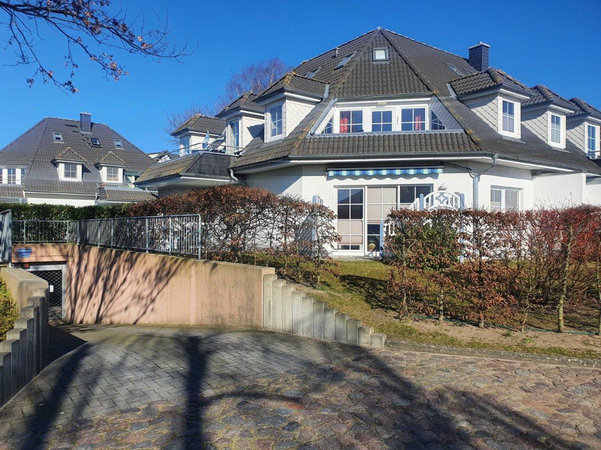 Ferienwohnung Lena mit Terrasse und Tiefgarage Koserow Exterior foto