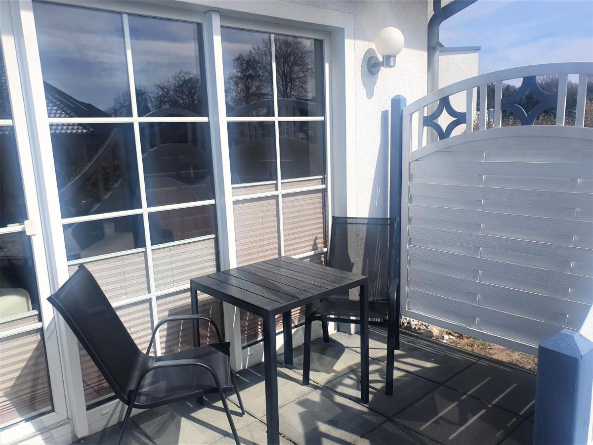 Ferienwohnung Lena mit Terrasse und Tiefgarage Koserow Exterior foto